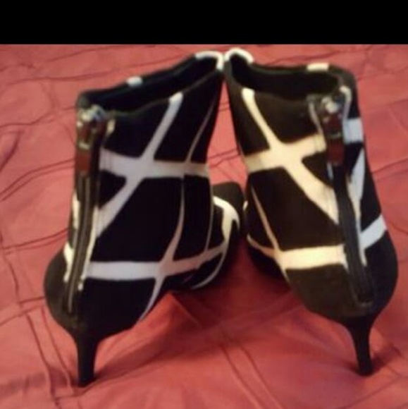 VIA Spiga Cherelle Bootie - Picture 2 of 5